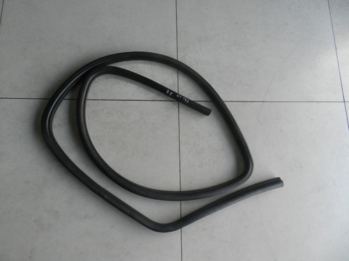 Borracha Carroceria Dianteira Esquerda Fiat Palio Fire 96/06