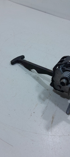 Limitador Da Porta D.d Peugeot 408 2012 (vj)