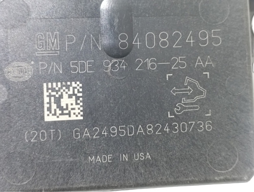 Módulo Bomba Combustível Com Suporte Tracker 2018 84082495