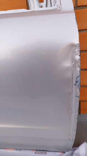 Porta Dianteira Lado Direito Ranger 13/21 4 Pts Detalhe