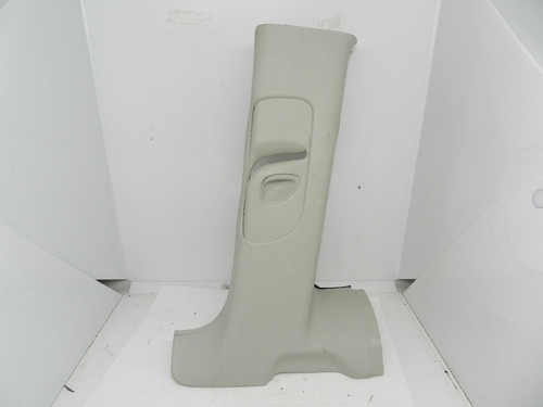 Acabamento Cinto Direito Gm Zafira 2005 2006 A 2008 90579818