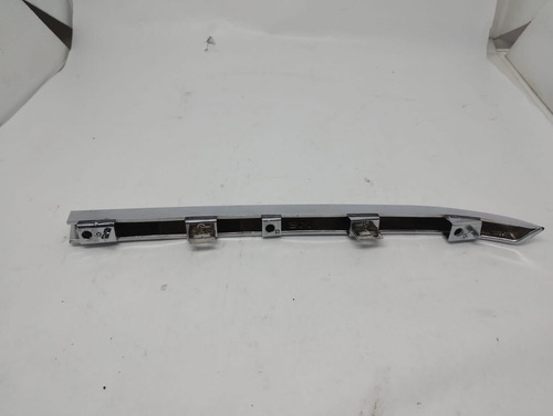 Moldura Cromada Grade Dianteira Lado Esquerdo Cronos 18/22