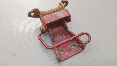 Dobradiça Inferior Porta Direita Ford Pampa 2005. 23650