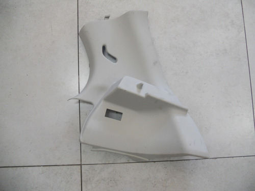 Suporte Bagagito Porta Malas Direito Nissan Match 2015