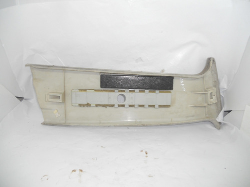 Acabamento Superior Coluna Traseira Direita Vw Golf 99 A 03