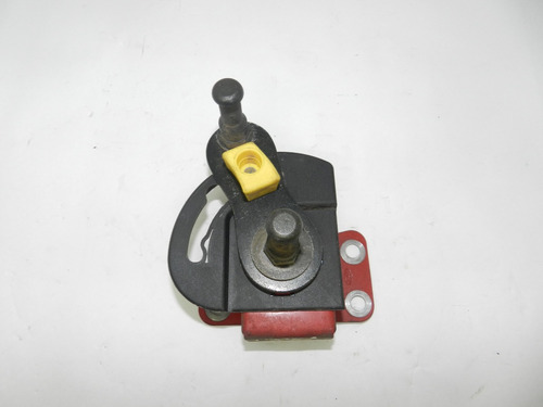 Trava Banco Traseiro Esquerdo Ford Ka 96/00 97 Kg B667k02