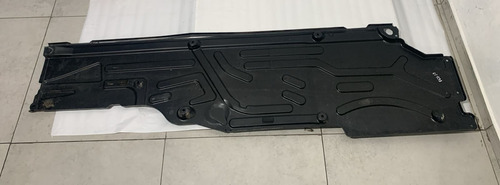 Protetor Inf Carroceria Assoalho Direito C180k W203 Detalhe
