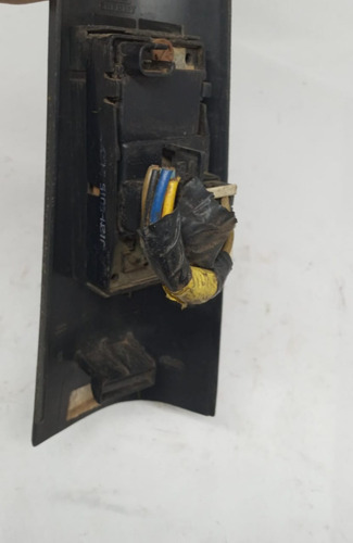 Moldura Botão Vidro Dianteiro Direito Gm S10 2006 A 2011