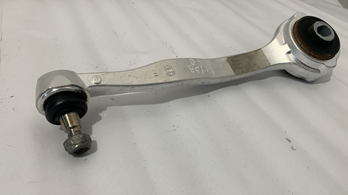 Braço Superior Supensão Dianteira Direita C180k 00/06 Usado