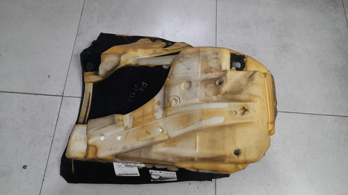 Carpete Assoalho Dianteiro Esquerdo Motorista C180k 01/05
