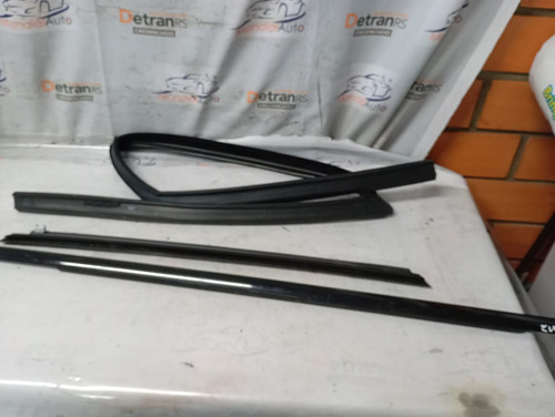 Pestana Int  E Ext Tras Esq Land Rover Evoque 11/13 26066
