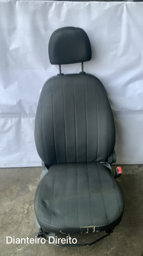 Jogo Bancos Tecido Fiat Grand Siena 2015 A 2018 Detalhe