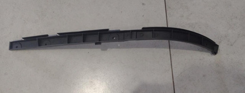 Guia Para-choque Traseiro Esquerdo Gm Corsa Sedan 2002/2012