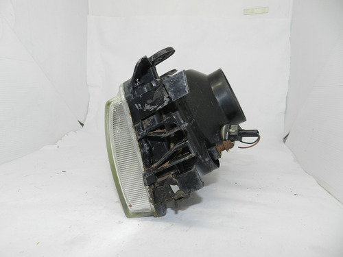 Farol Lado Esquerdo Arteb Vidro Vw Gol Bola G2 95/05 Detalhe