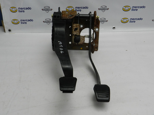 Pedaleira Freio+embreagem Ford Fiesta 10/14