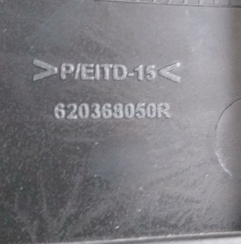 Grade Dianteira Superior Renault Sandero 09 A 13 620368050r