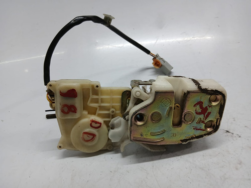 Fechadura Da Porta Dianteira Direita Honda Civic 1996 A 2000