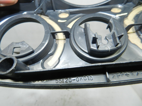 Moldura Comando Ar Multimídia Toyota Hilux Srv 2005 A 2011