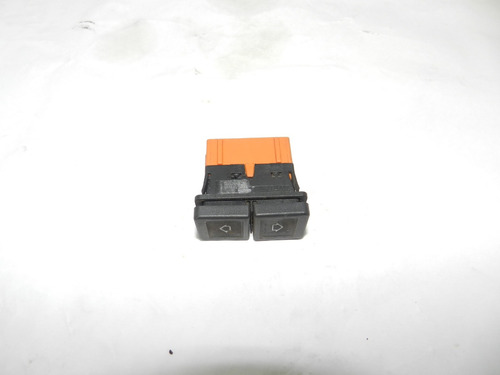 Botão Comando Vidro Traseiro Ambos Lados Xsara Picasso 2002