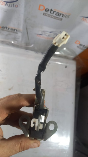 Fechadura Superior Porta Traseira Esquerda Fiorino 12/...