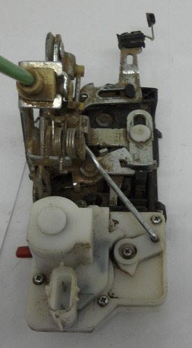 Fechadura Traseira Esquerda Vw Spacefox 1.6 2010