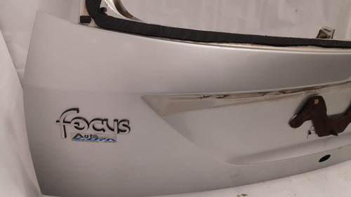 Tampa Traseira Sem Vidro Ford Focus Hatch 01/09 Com Detalhe