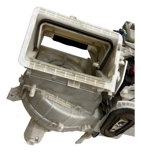 Caixa De Ventilação Interna Toyota Rav4 2.0 2013 2014 2015