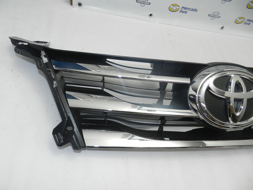 Grade Superior Dianteira Toyota Hilux Sw4 2016 A 2020
