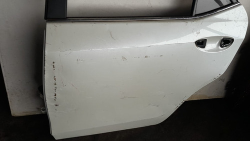 Porta Traseira Esquerda Toyota Corolla Altis 13/18 Detalhes