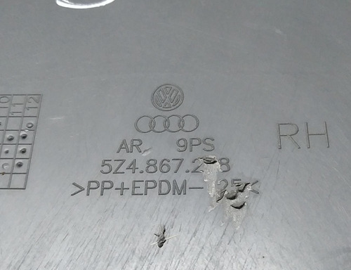 Moldura Coluna Central Lado Direito Vw Fox Spacefox 04/12