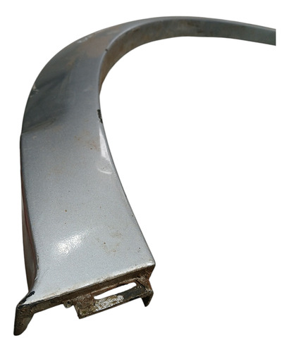 Moldura Para-lama Tras L/ E Captiva 2009 (ap) Cxa 195