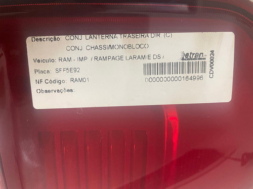 Lanterna Direita Rampage Laramie 2024