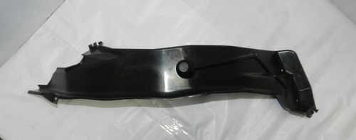 Protetor Gargalo Tanque Para-barro Te Toyota Corolla 09/14