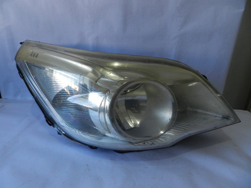 Farol Direito Gm Agile Montana 09/19 Com Detalhe 46200748