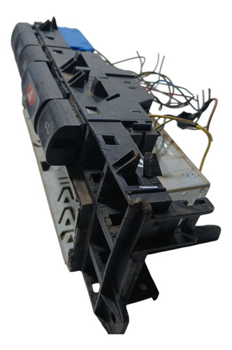 Moldura Central Rádio / Botões Gm Vectra 97/05 C/ Dtl (ap)