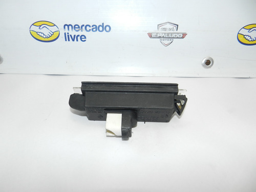 Luz Lanterna Placa Renault Logan Sandero 2007 A 2013 Detalhe