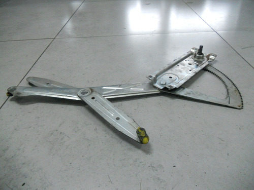 Maquina Vidro Manual Esquerda Gm Corsa 1994 A 1997 R3342