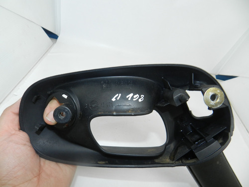 Moldura Puxador Traseiro Esquerdo Gm Vectra 97/05  90503251