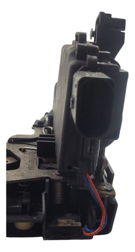 Fechadura Dianteira Direita Vw Passat/ 1999 (al) Adl Cxa 512