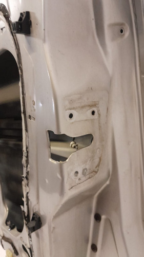 Porta Dianteira Direita Ford Mondeo Clx 98/01 Com Detalhe