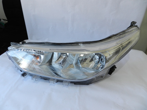 Farol Esquerdo Toyota Yaris 2018 A 2020 Com Detalhe