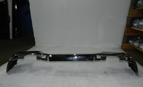 Para-choque Traseiro Cromado Rampage 23/24 Com Detalhes