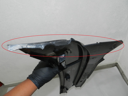 Grade Churrasqueira Direita Ford Mondeo 97/98 Com Detalhe