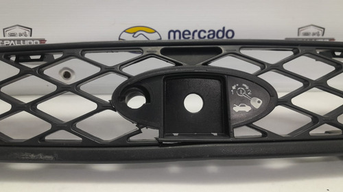 Grade Dianteira Radiador Ford Focus 04/08 Com Detalhe