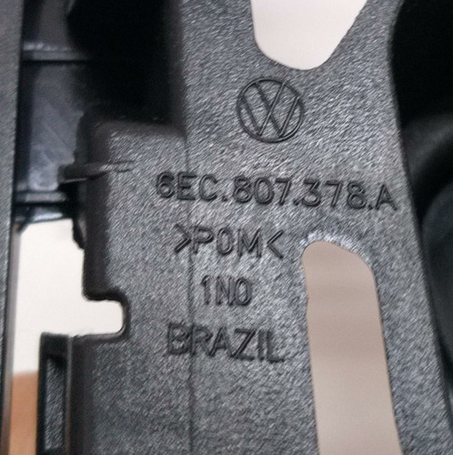 Guia Parachoque Traseiro Direito Vw Polo Virtus 6ec807378a