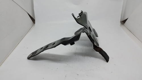 Suporte Dobradiça Capô Lado Direito Gm Omega Cd 2008 A 2012