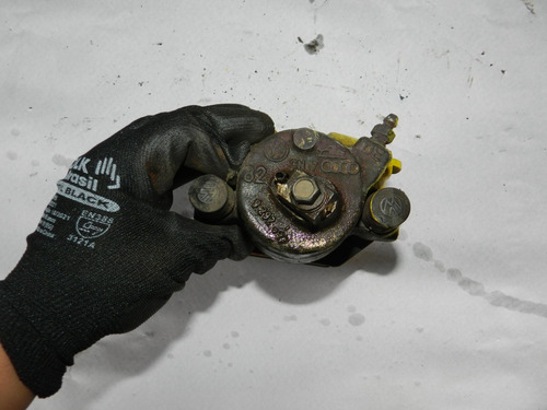Pinça Dianteira Direita Vw Golf Sapão 2001 A 2006 0130718022