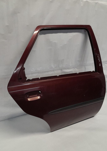 Porta Traseira Direita Ford Fiesta 4p 97/02 Com Detalhe