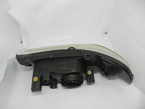 Farol Lado Direito Foco Simples Vw Gol G3 99/08 Com Detalhe