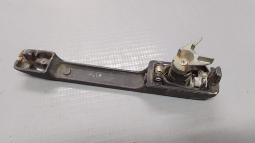 Maçaneta Porta Dianteira Esquerda Volkswagen Santana   24123